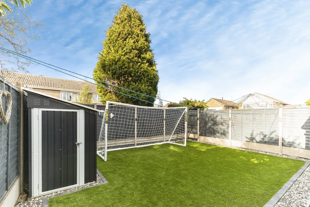 Skye Close, Nuneaton, CV10, photo 2