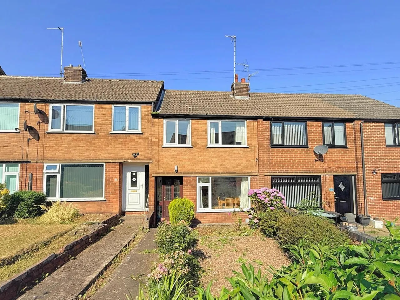 3 bed house for sale — Surrey Grove, Pudsey