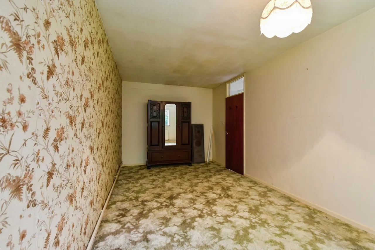 Fairoak, Betws, SA18, photo 10