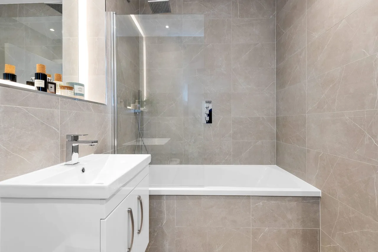 43c Silbury Boulevard, Technology House, Milton Keynes, 151 Silbury Boulevard, MK9 1GE, photo 7