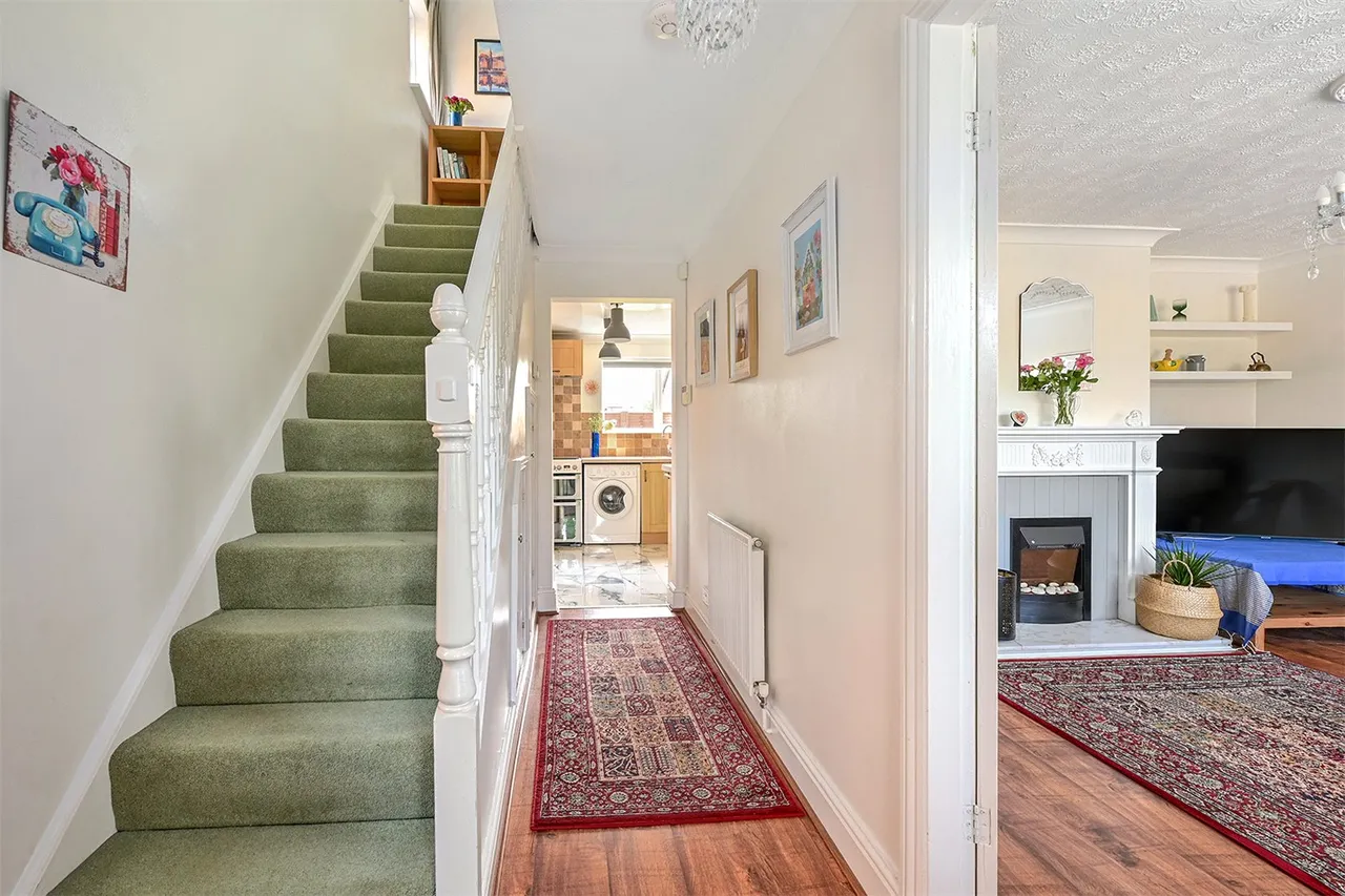 Longfield Road, Ash, Guildford, Surrey, GU12 6NA, photo 12