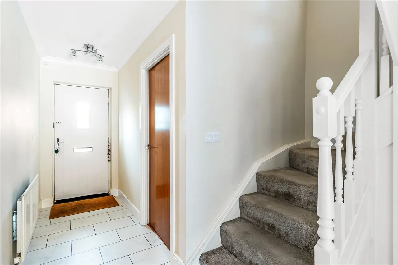 Fitzroy Place, Reigate, RH2, photo 8