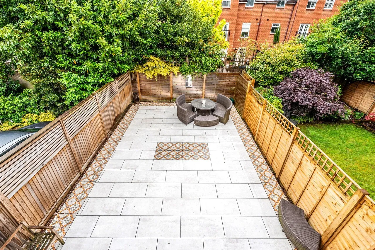 Fitzroy Place, Reigate, RH2, photo 4