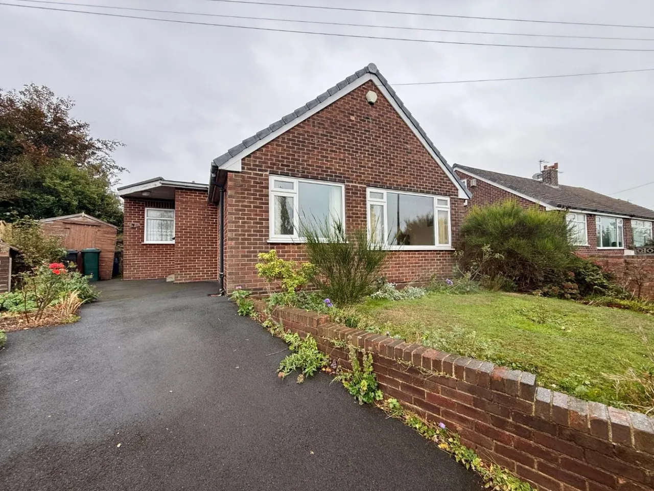 3 bed house for sale, Scarr End View, Dewsbury, WF13
