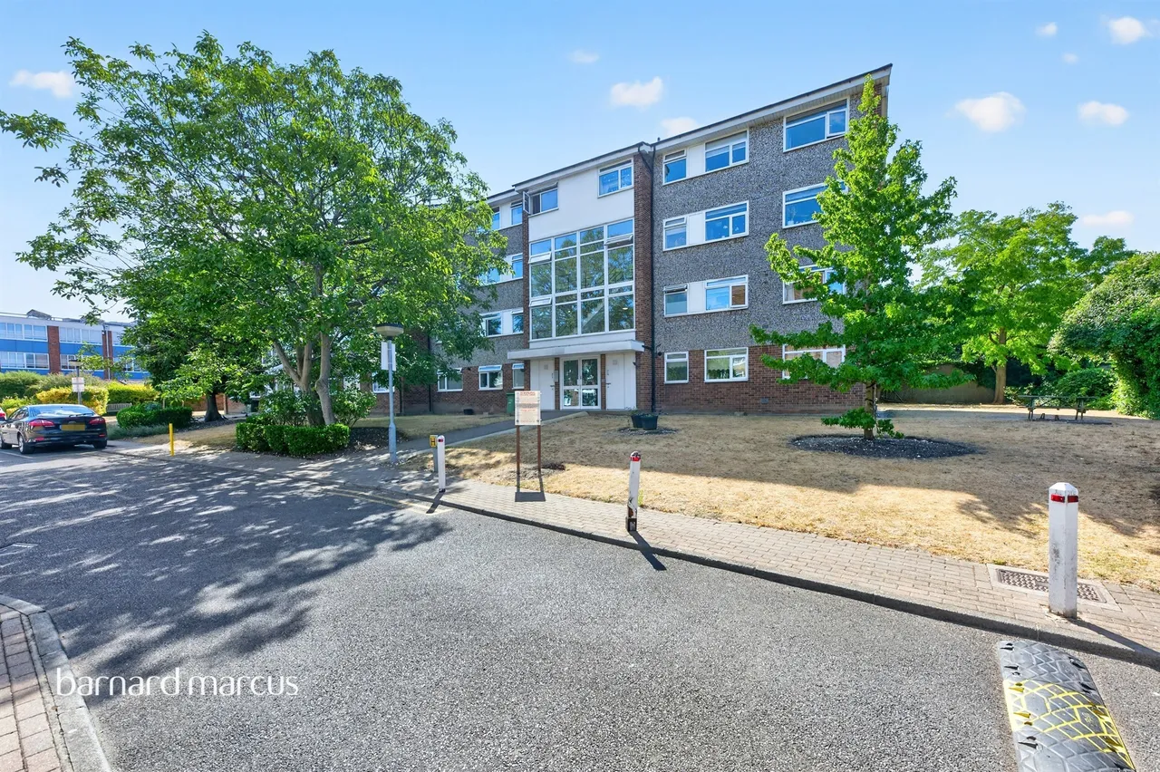 2 bed flat for sale, St. James Road, Sutton, SM1