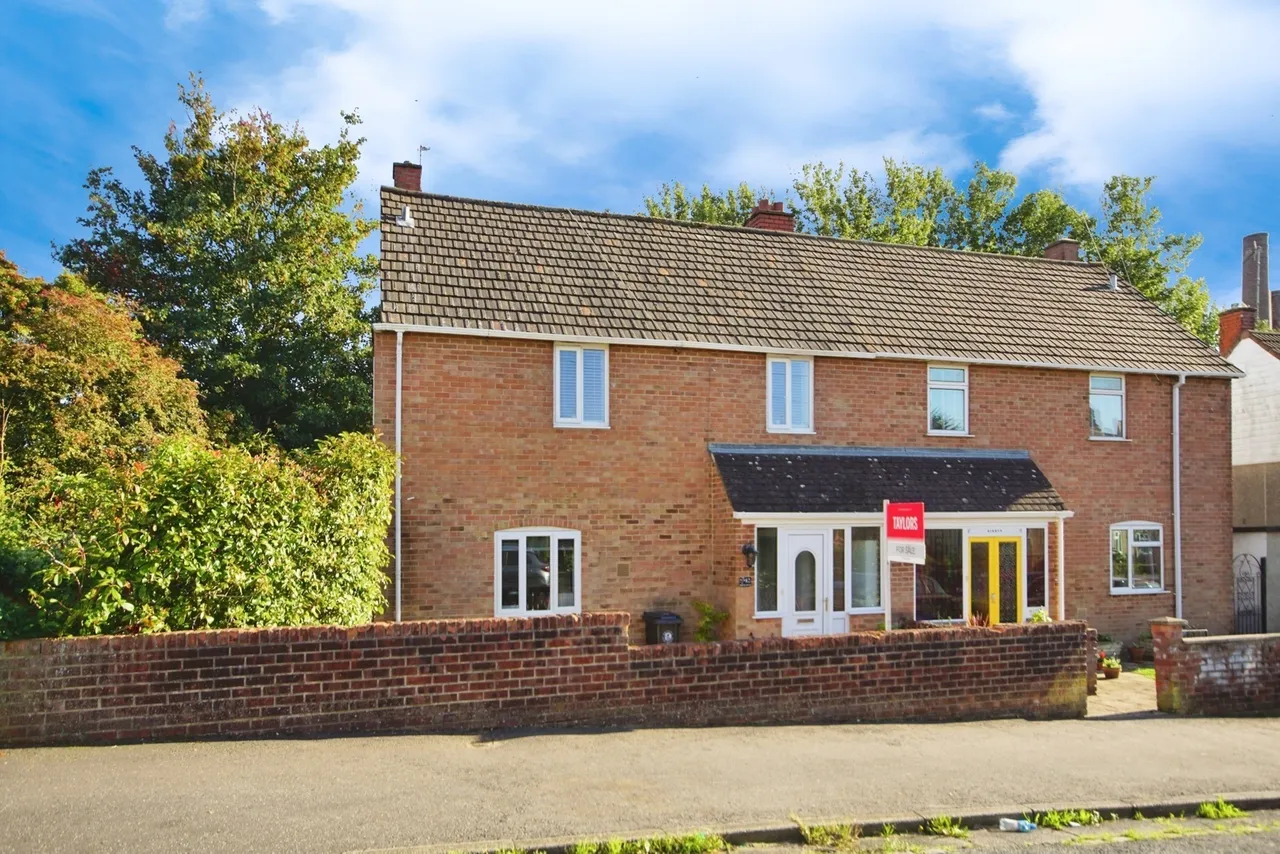 3 bed house for sale — Brook Road, Fishponds, Bristol, BS16