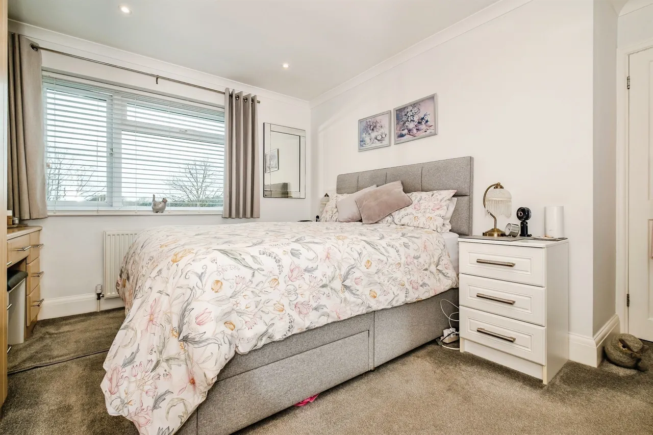 Priory Close, Sompting, BN15, photo 18