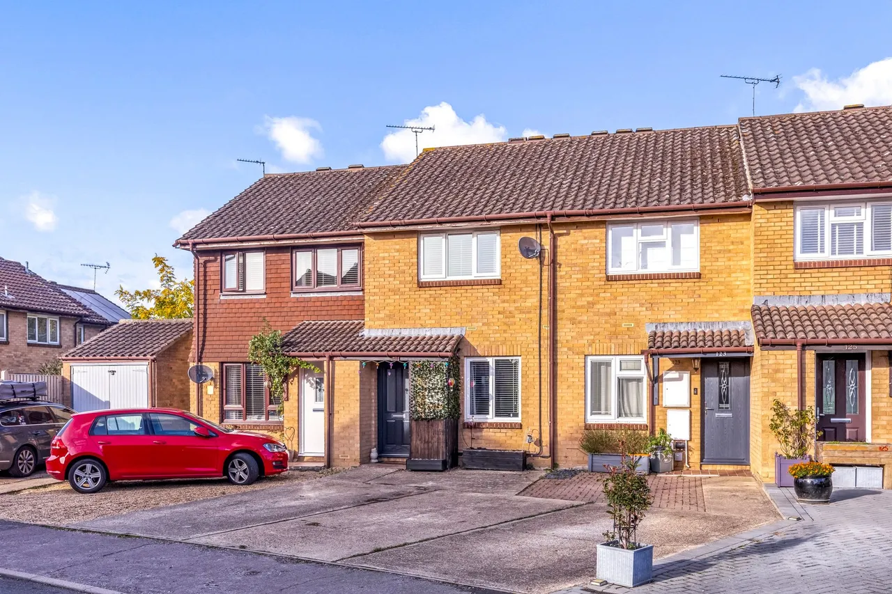 Charrington Way, Broadbridge Heath, RH12, photo 20