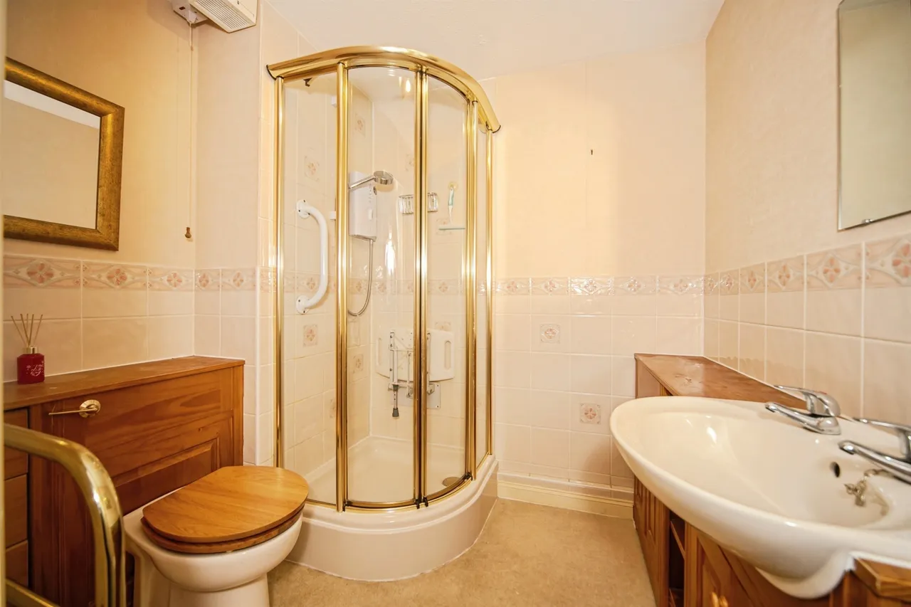 Eastgate Gardens, Taunton, TA1, photo 13