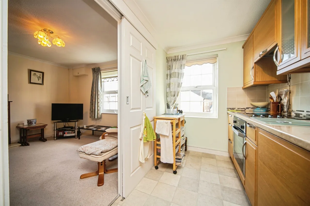 Eastgate Gardens, Taunton, TA1, photo 10