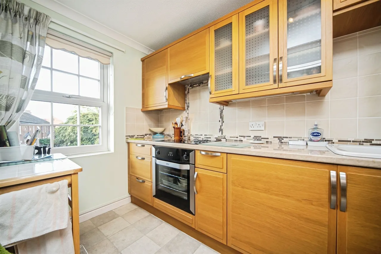 Eastgate Gardens, Taunton, TA1, photo 9