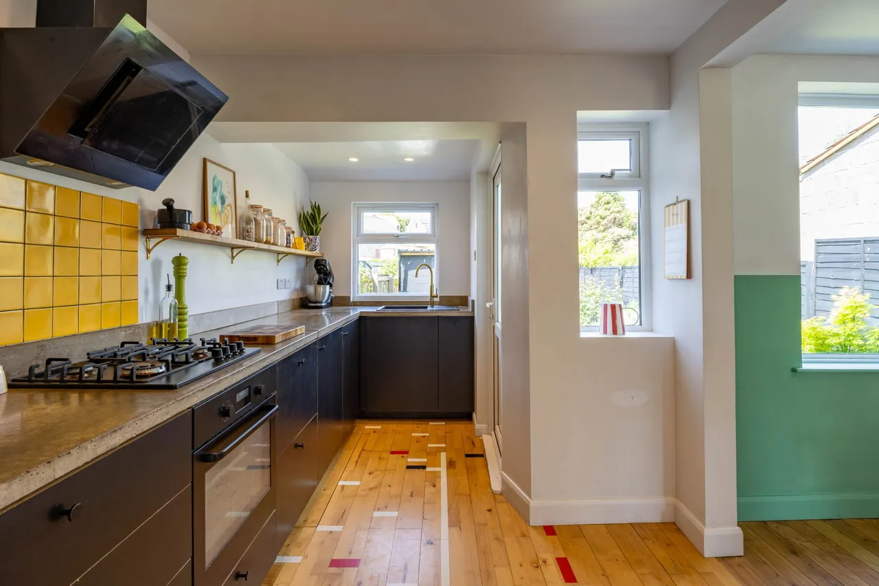 Lewis Crescent, Frome, BA11, photo 8