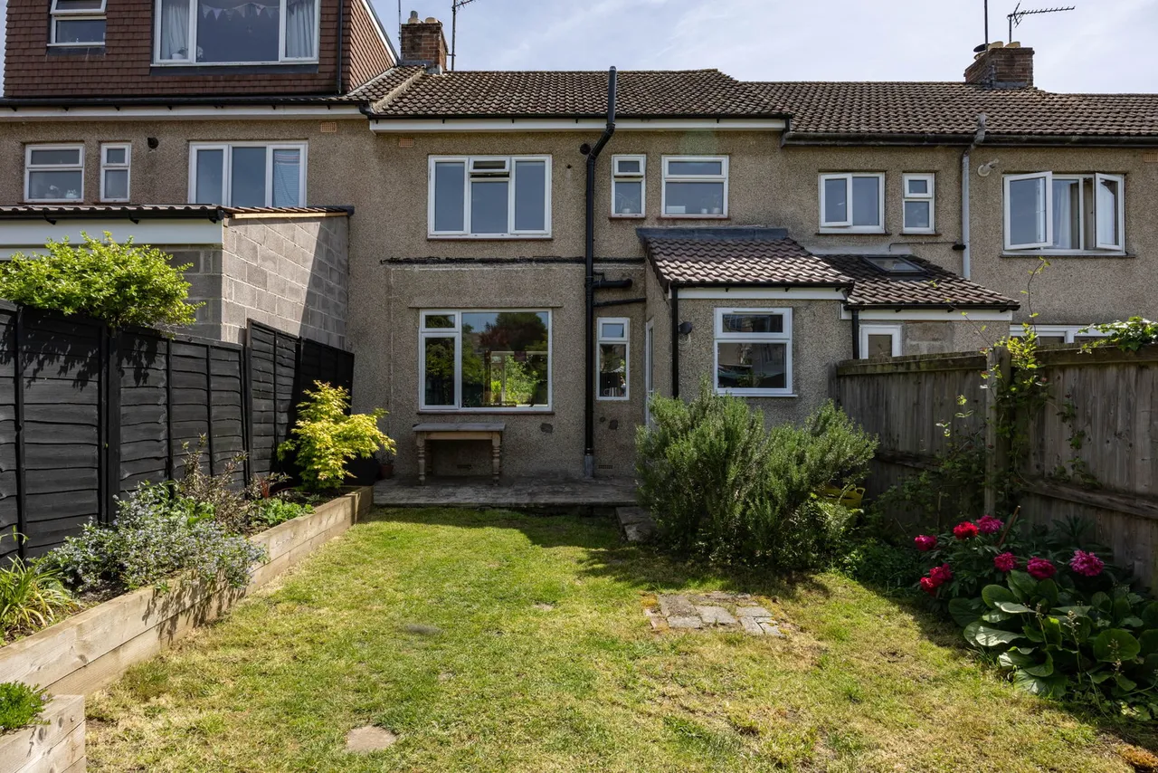 Lewis Crescent, Frome, BA11, photo 21