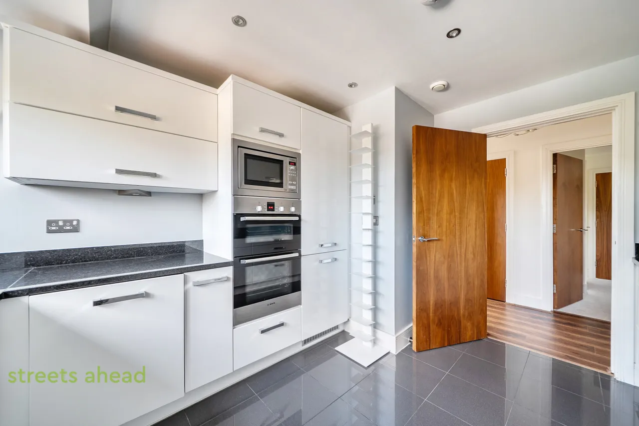 Foxley Lane, Purley, CR8, photo 9