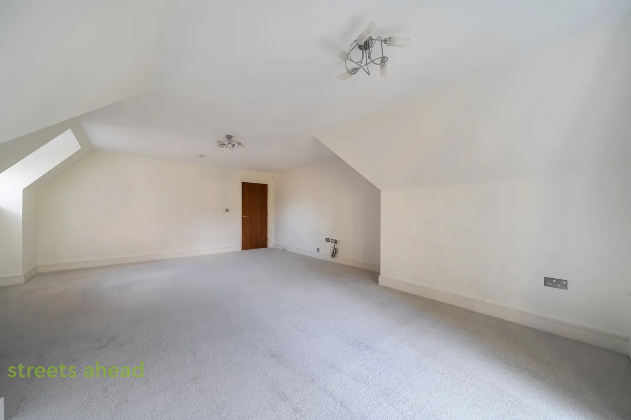 Foxley Lane, Purley, CR8, photo 7