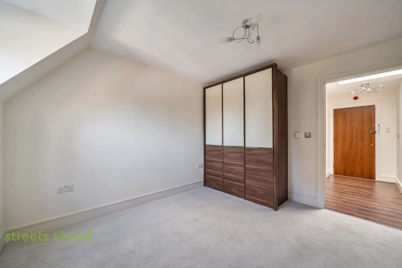 Foxley Lane, Purley, CR8, photo 15