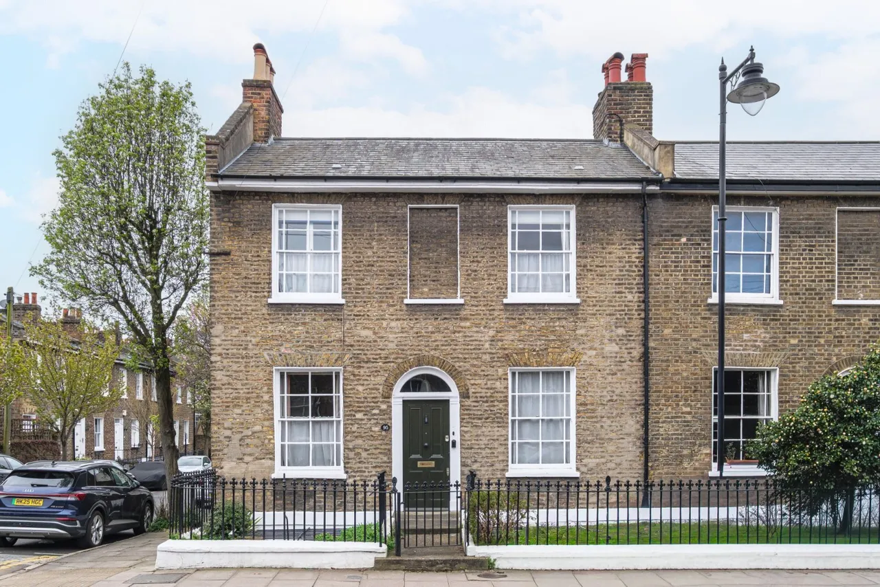 3 bed house for sale, Lofting Road, Barnsbury, N1