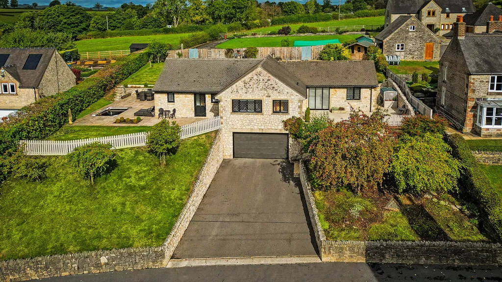 Main Street, Kniveton, photo 46