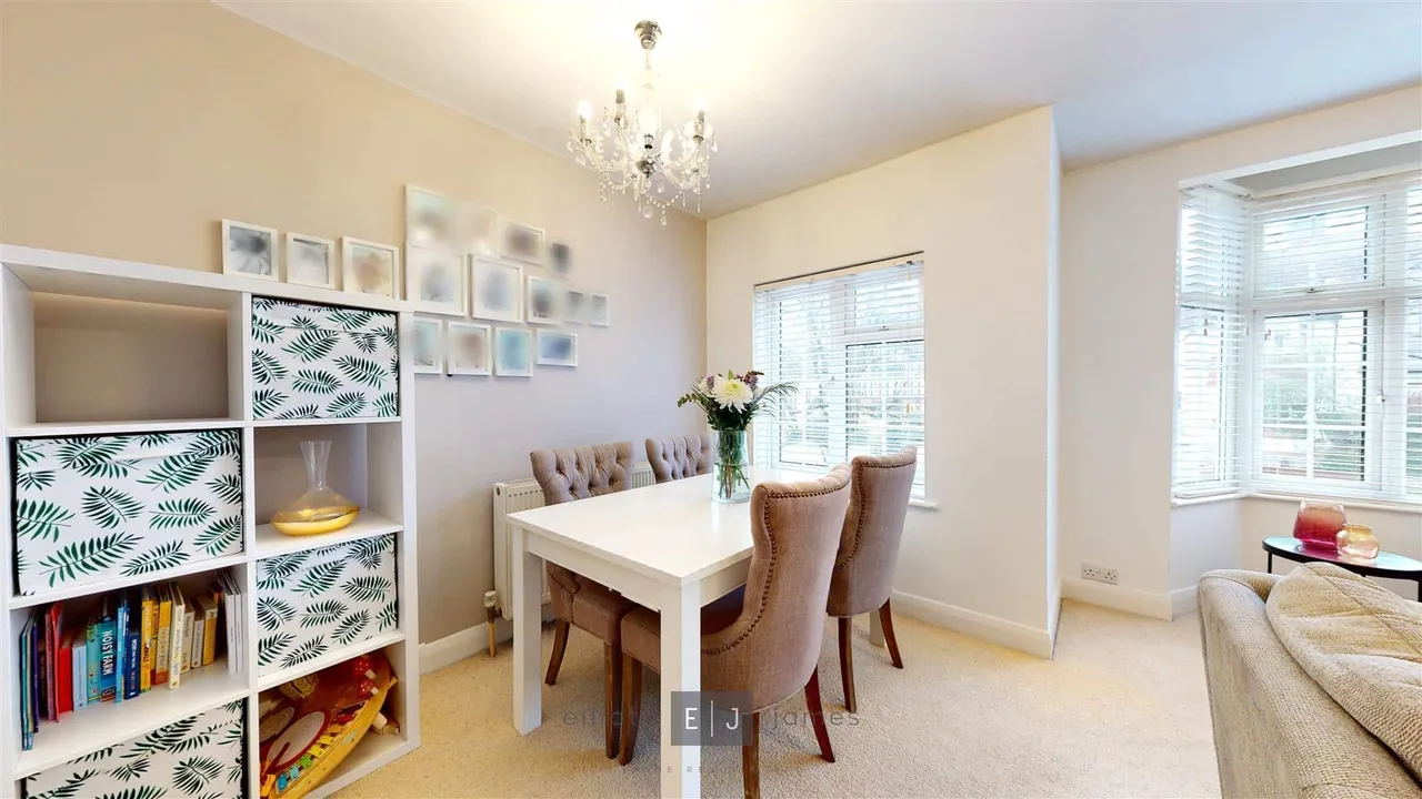 Sedley Rise, Loughton, photo 4