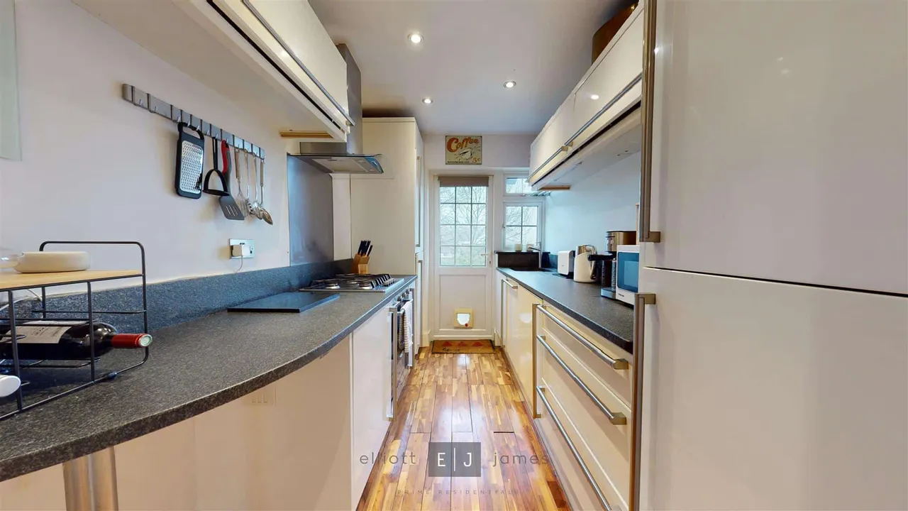 Sedley Rise, Loughton, photo 10