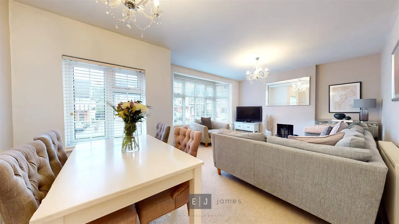 Sedley Rise, Loughton, photo 2