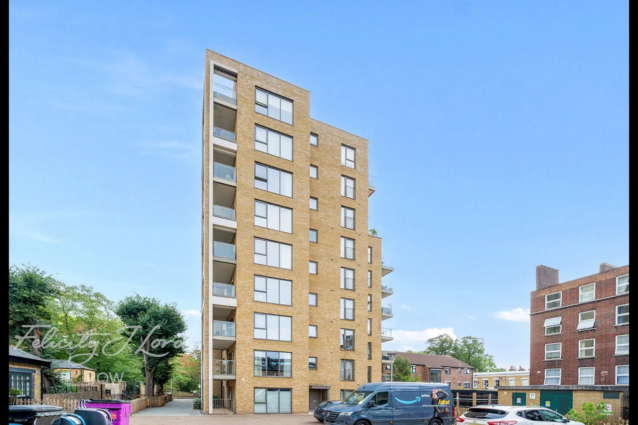 St Clements Avenue, London, photo 13
