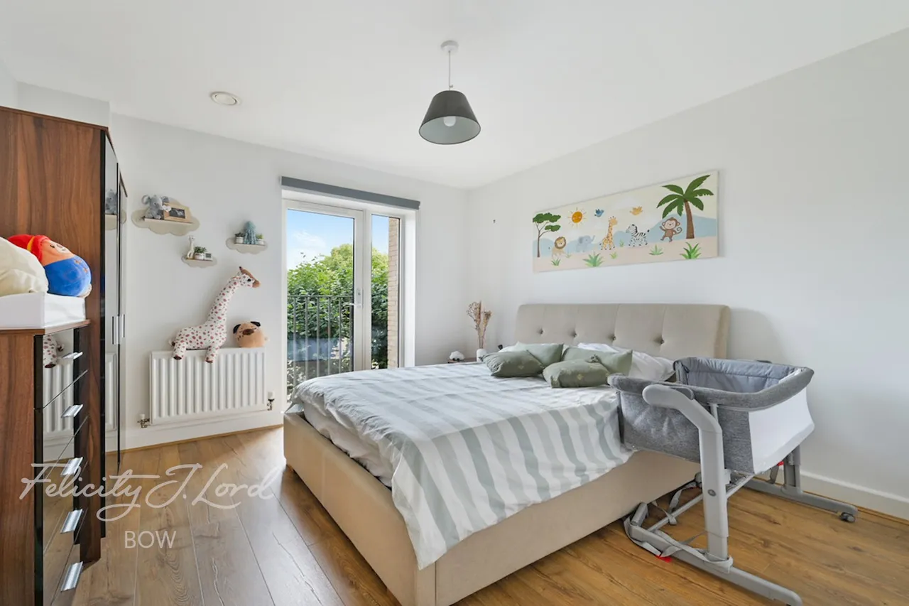 St Clements Avenue, London, photo 9