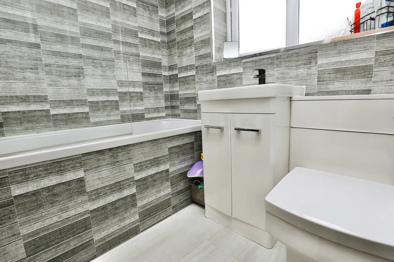 Rowan Drive, Liverpool, L32, photo 11