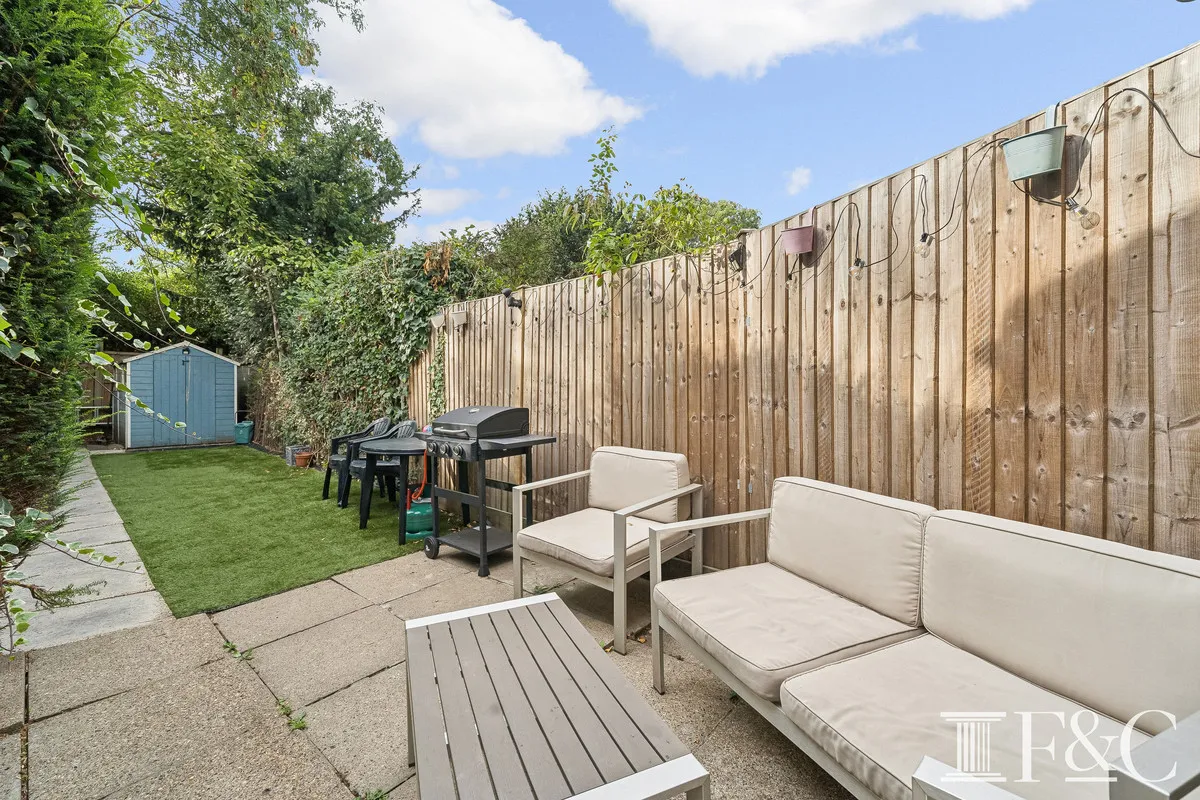 Kingsway, London, SW14, photo 8