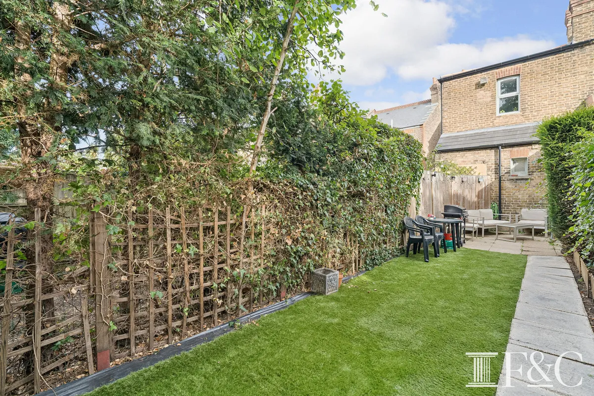 Kingsway, London, SW14, photo 9