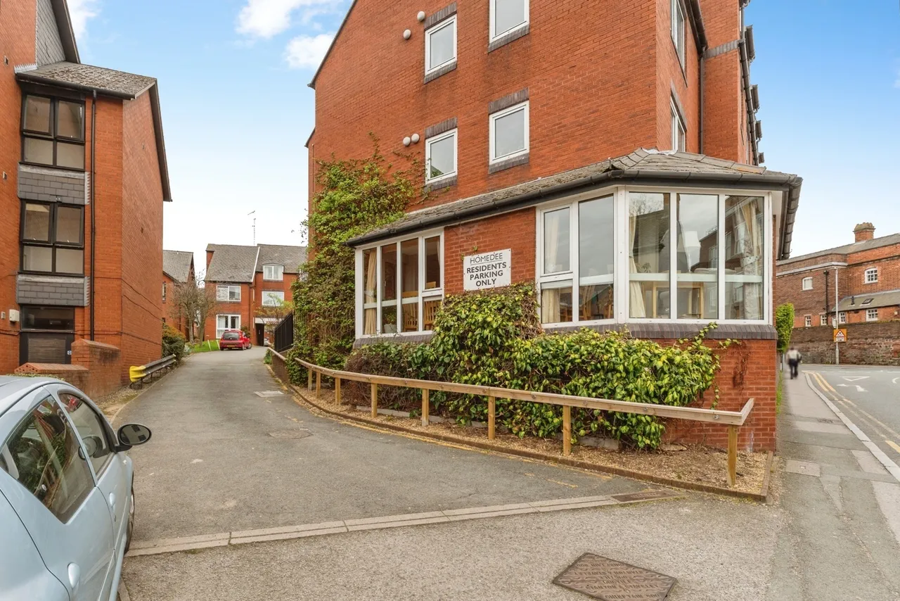 Garden Lane, Chester, CH1, photo 17