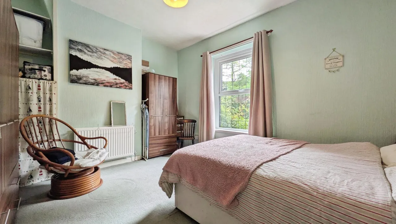 Stamford Road, Lees, OL4, photo 7
