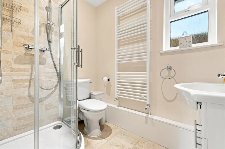with 4 bedrooms in Steeple Bumpstead, Nr Haverhill, CB9, photo 8