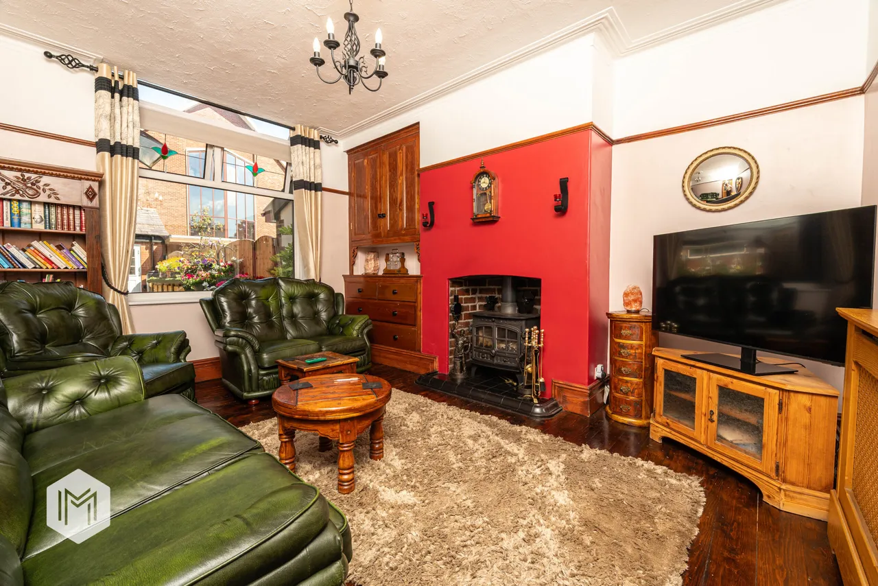 Seedfield Road, Bury, BL9 6PD, photo 4
