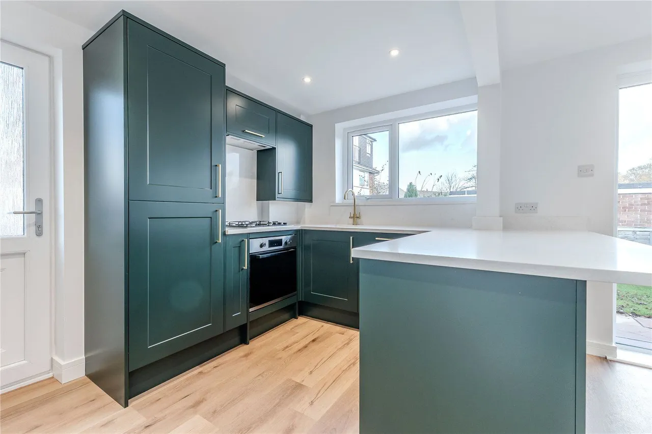 King Lane, Leeds, LS17, photo 3