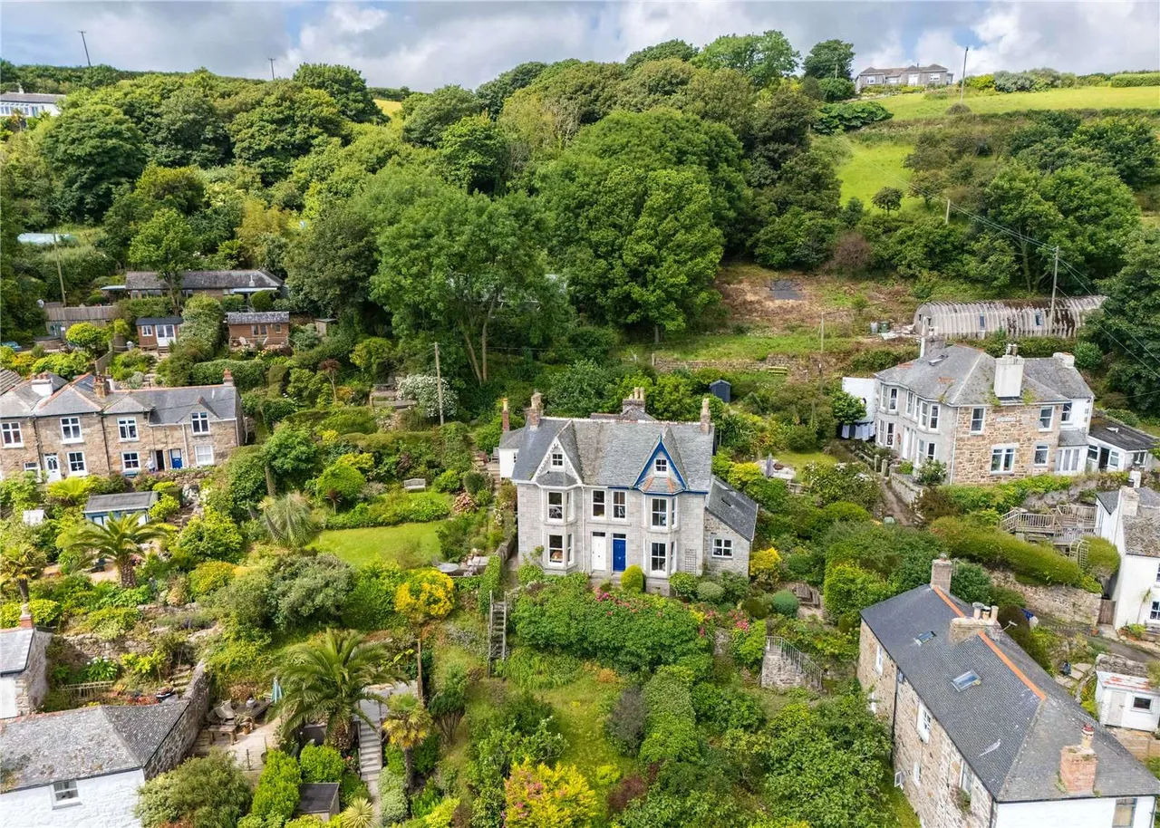 Mousehole, Penzance, TR19, photo 17
