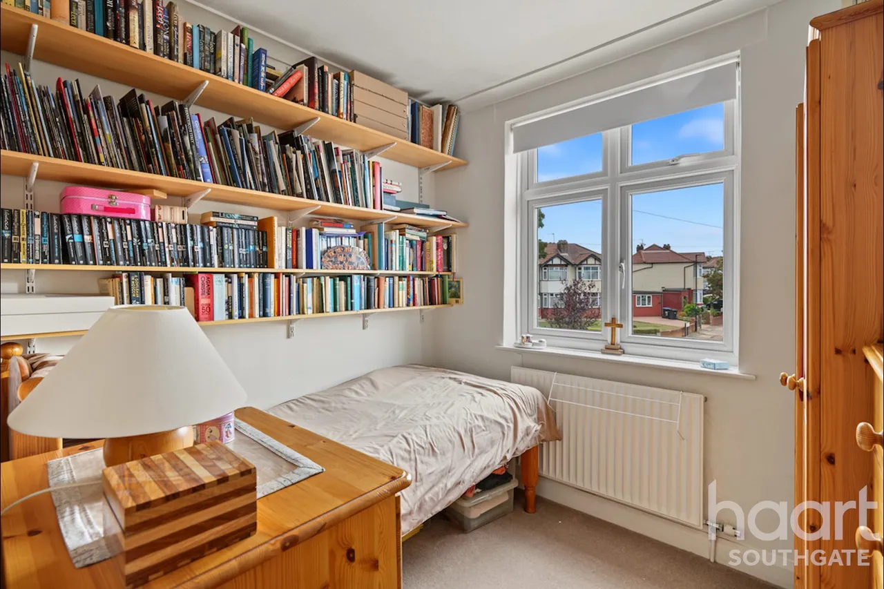 Willow Road, Enfield, EN1, photo 27