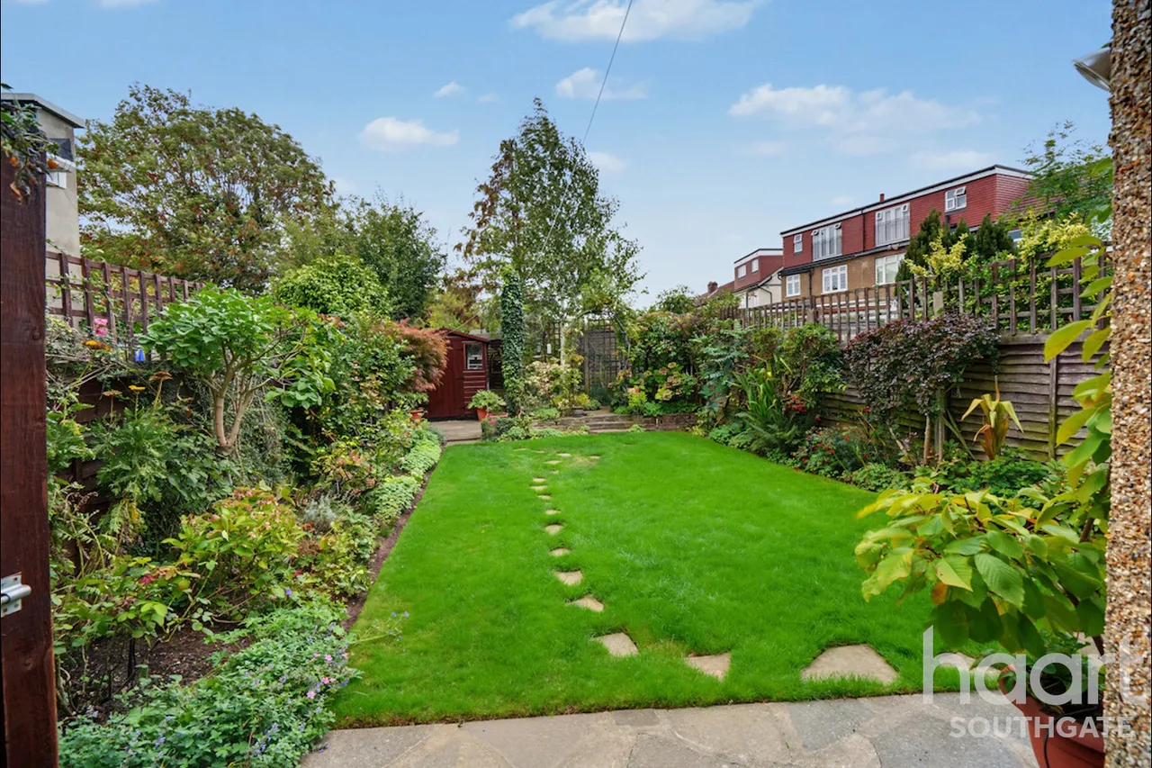 Willow Road, Enfield, EN1, photo 5