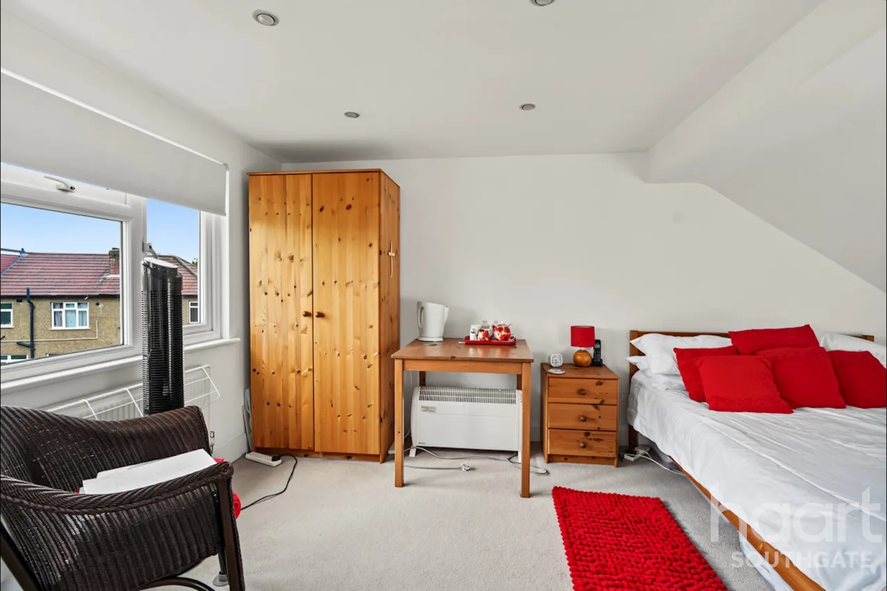 Willow Road, Enfield, EN1, photo 38