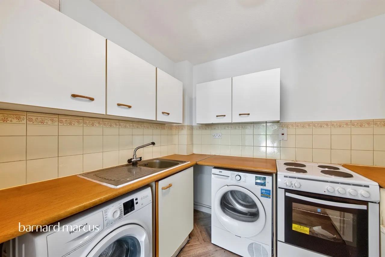 Wetherill Road, London, N10, photo 10
