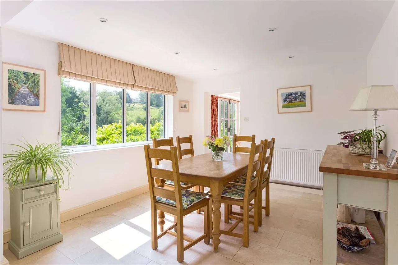 Caudle Green, Cheltenham, Gloucestershire, GL53 9PP, photo 3