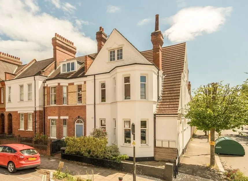 Amesbury Avenue, Streatham, SW2, photo 7