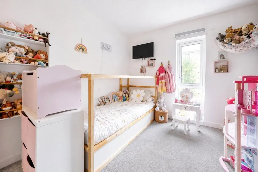 West Siding, Basingstoke, RG24, photo 10