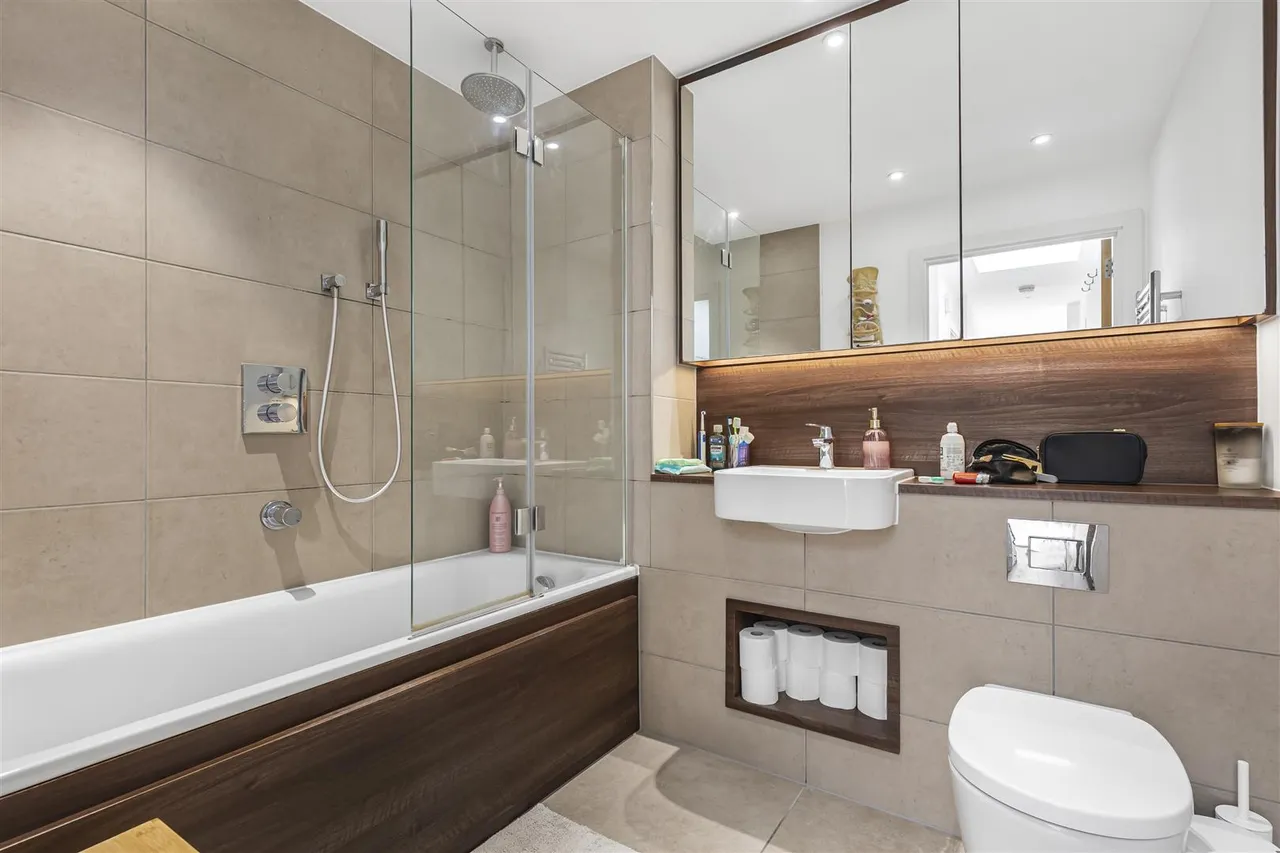 Pipit Drive, Putney, SW15, photo 6