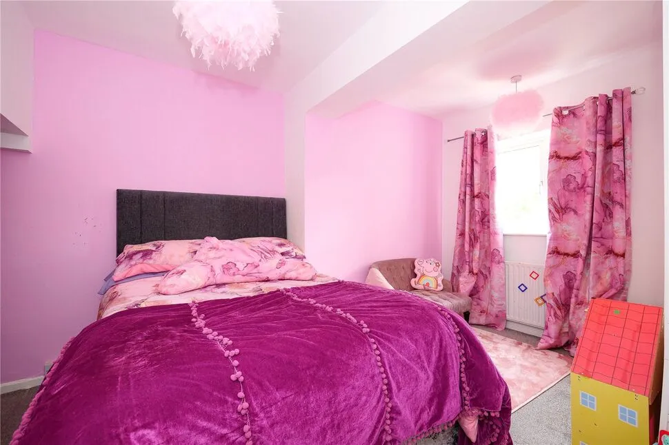 Central Avenue, Baildon, West Yorkshire, BD17, photo 12