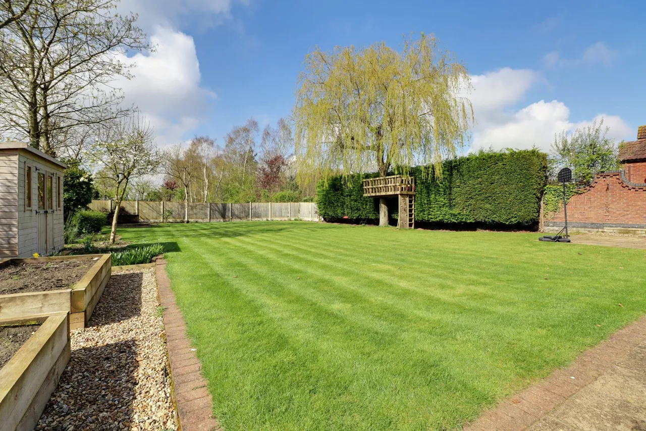 Morton Road, Laughton, DN21, photo 32