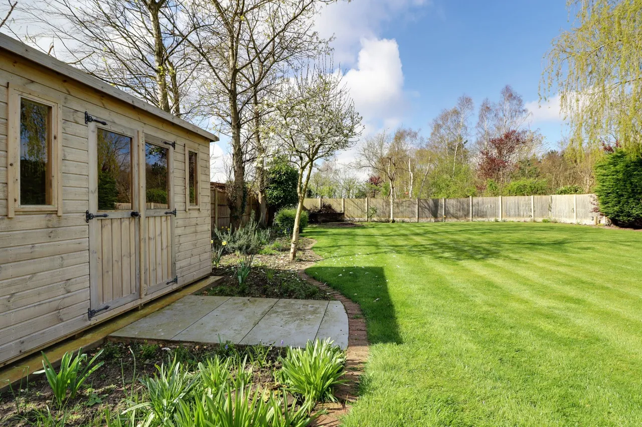 Morton Road, Laughton, DN21, photo 30