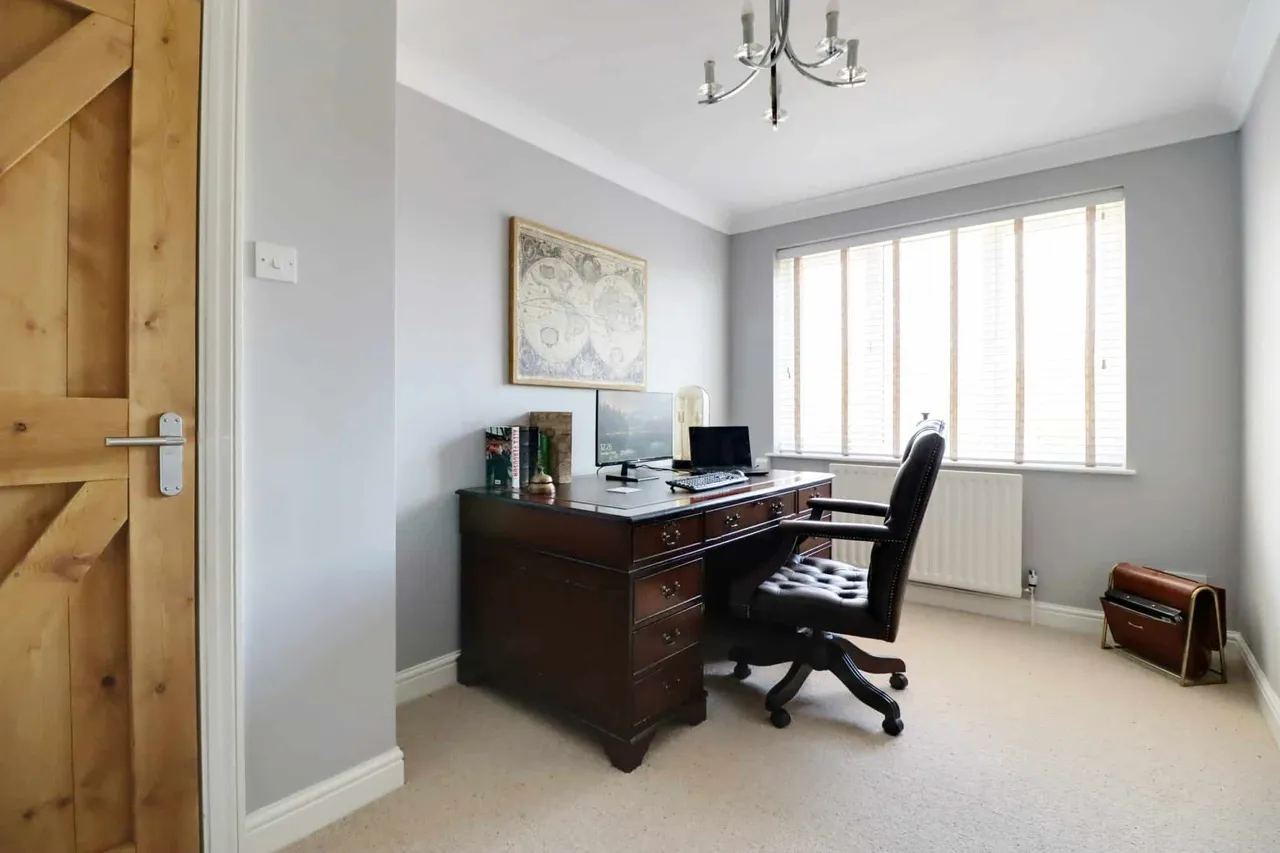 Morton Road, Laughton, DN21, photo 28
