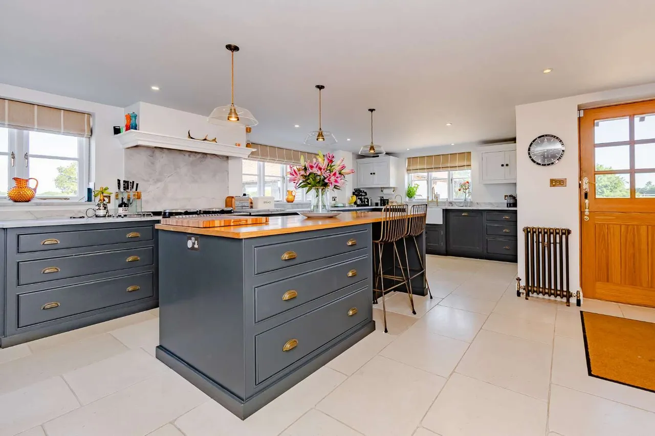 Rectory Road, Aldham, Colchester, Essex, CO6 3RS, photo 3