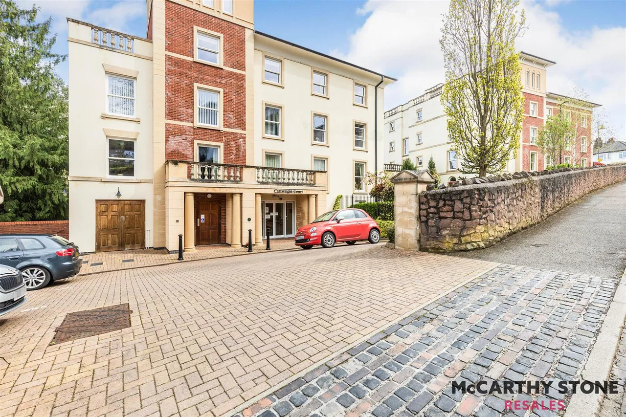 Victoria Road, Malvern, WR14, photo 13